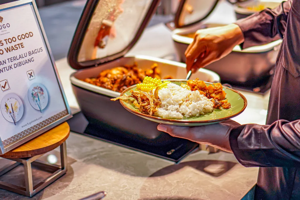 Warm atmosphere at Destiny Inn Resto & Bar